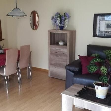 100M2 Big Apartment Private Garden And Pool/ 100M2 Gran Apartamento Jardin Privado Y Piscina / Acogedor Apartamento En Zona Tranquila Y Agradable カンブリルス エクステリア 写真