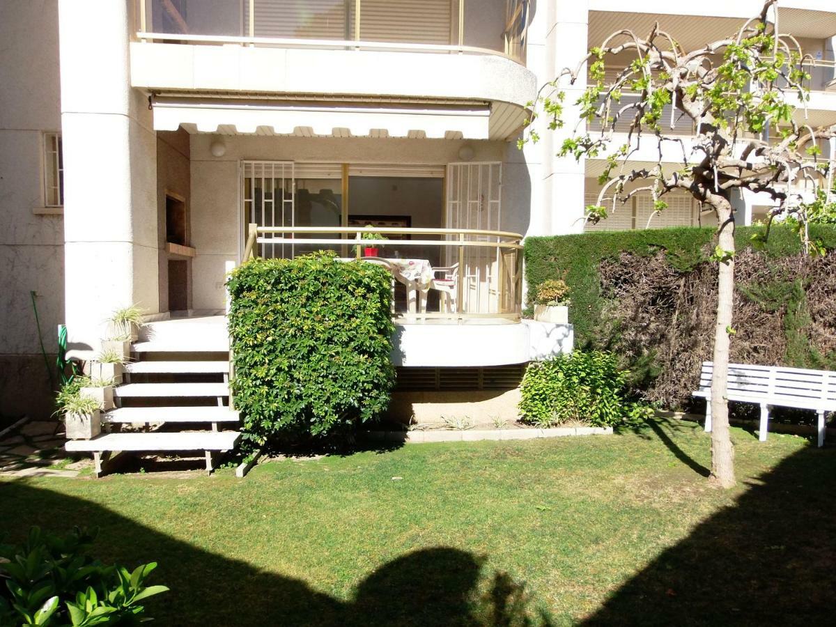 100M2 Big Apartment Private Garden And Pool/ 100M2 Gran Apartamento Jardin Privado Y Piscina / Acogedor Apartamento En Zona Tranquila Y Agradable カンブリルス エクステリア 写真