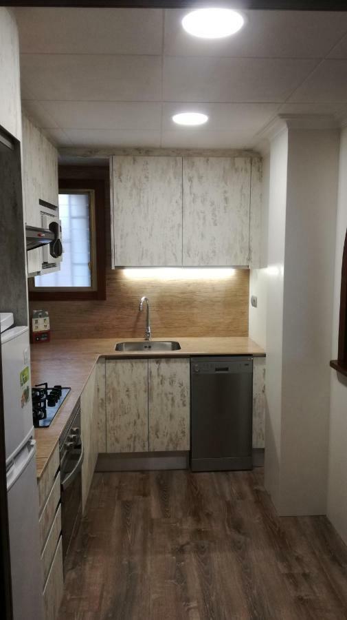 100M2 Big Apartment Private Garden And Pool/ 100M2 Gran Apartamento Jardin Privado Y Piscina / Acogedor Apartamento En Zona Tranquila Y Agradable カンブリルス エクステリア 写真